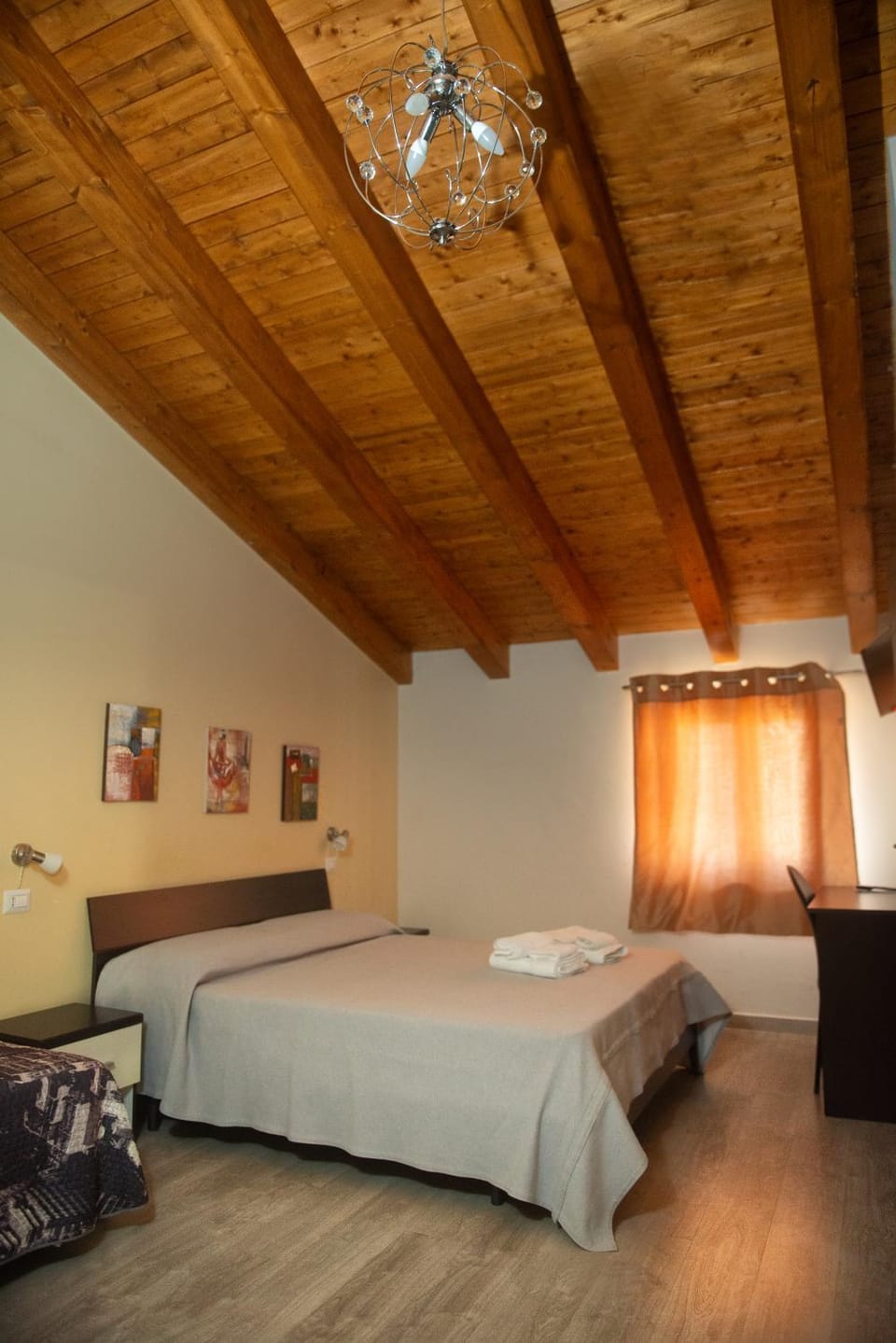 Asaro Camere Bed and Breakfast in Sicily