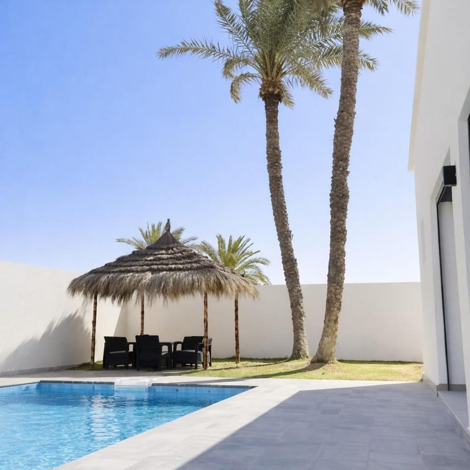 Garden, Swimming pool