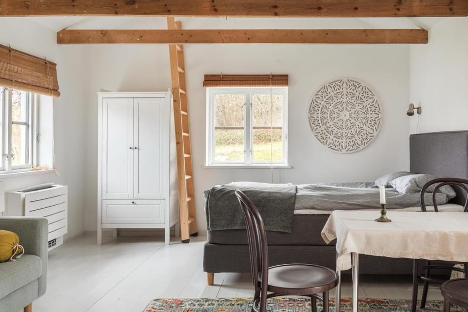 Cozy place to stay in Kåseberga, Ale's Stones House in Skåne County