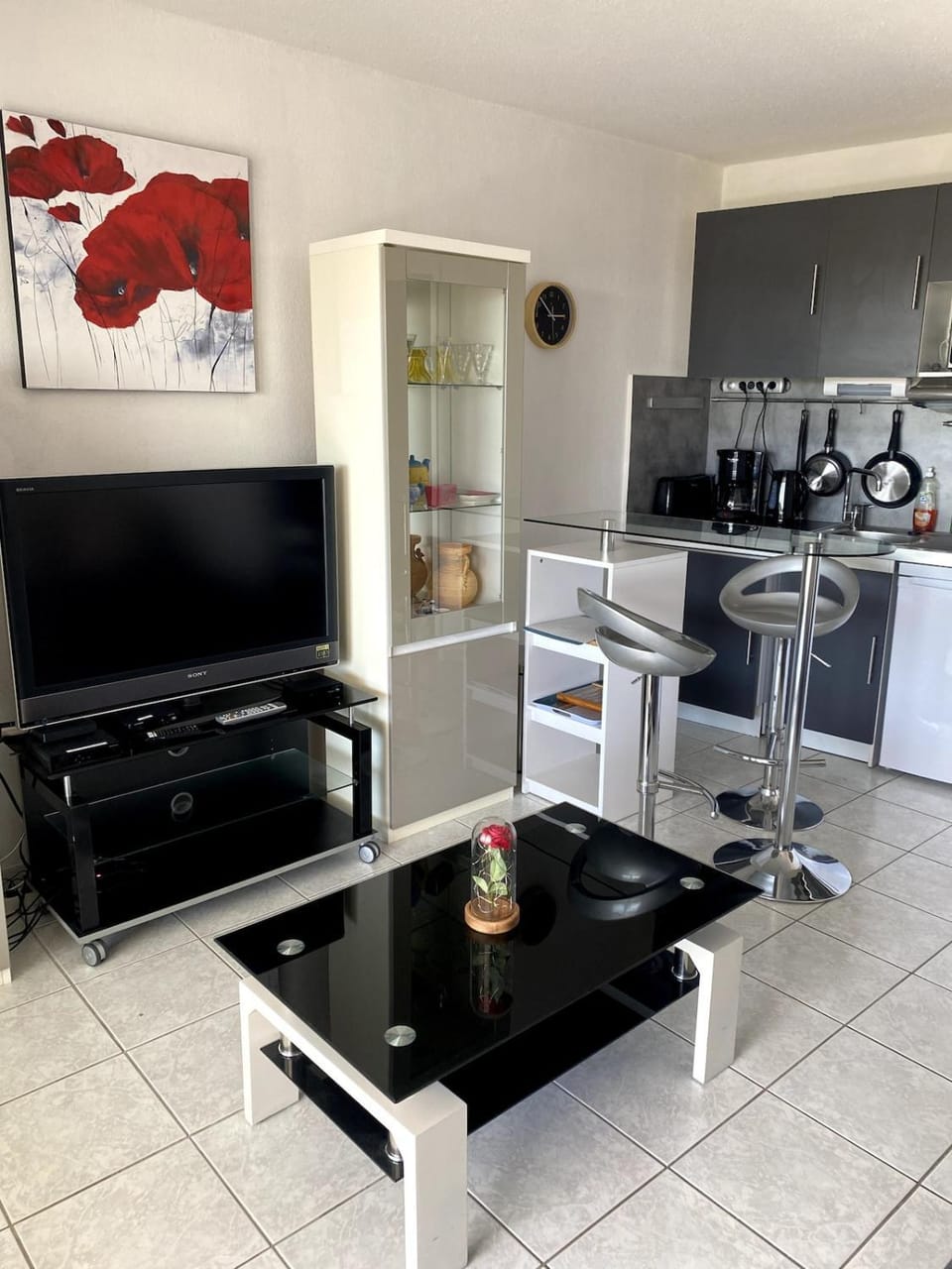 Joli T2 tout confort, piscine, superbe terrasse à 300m de la plage Apartment in La Grande-Motte