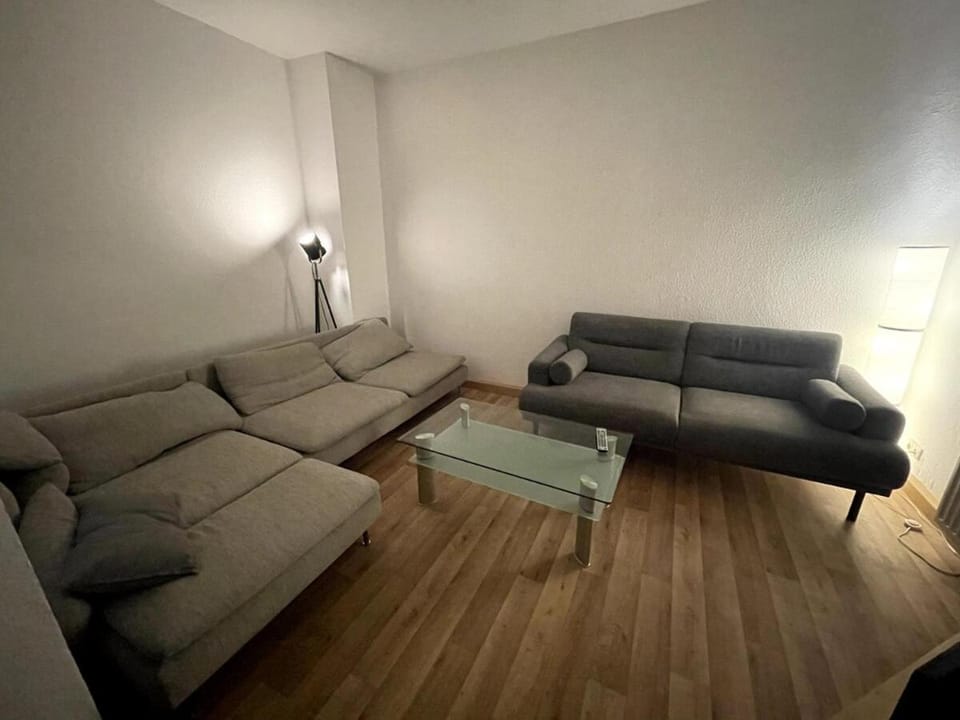 Living room, Lounge or bar