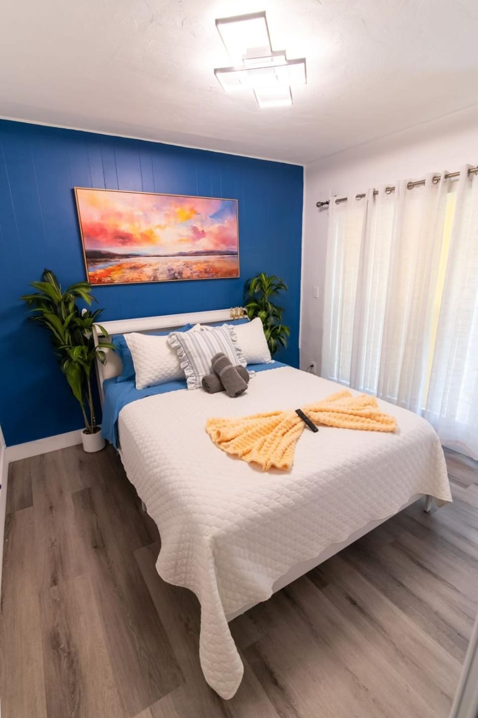 3BR Home with Pool & Pet, Sleeps 8, Near Hard Rock House in Hollywood
