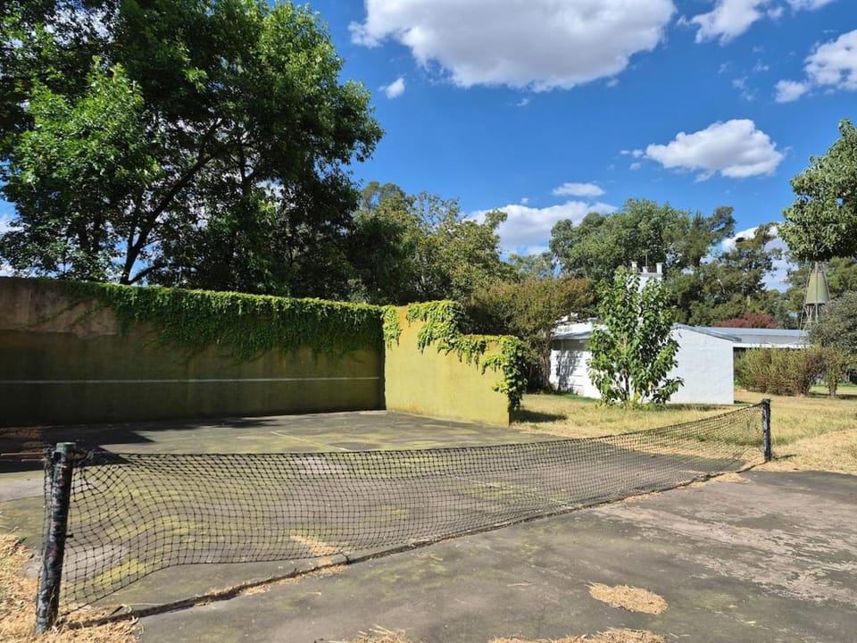 Casa de campo, ideal para grupos hasta 12 Villa in Buenos Aires Province