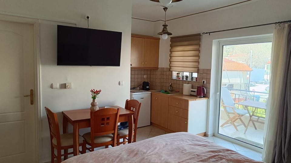 Lena's Nest Nafpaktos Apartment in Peloponnese, Western Greece and the Ionian