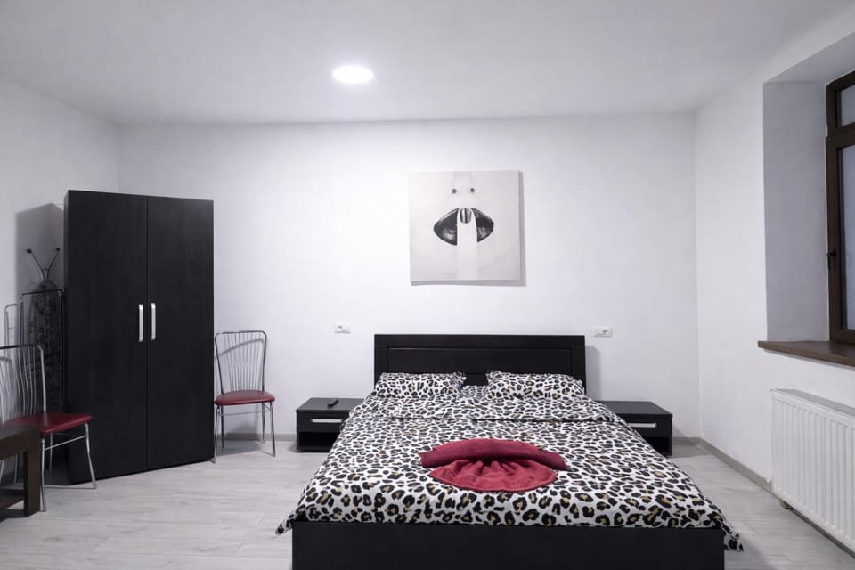Bed, Photo of the whole room, Bedroom, wardrobe