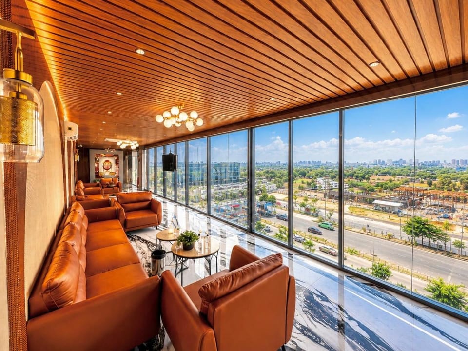 Balcony/Terrace, Mountain view