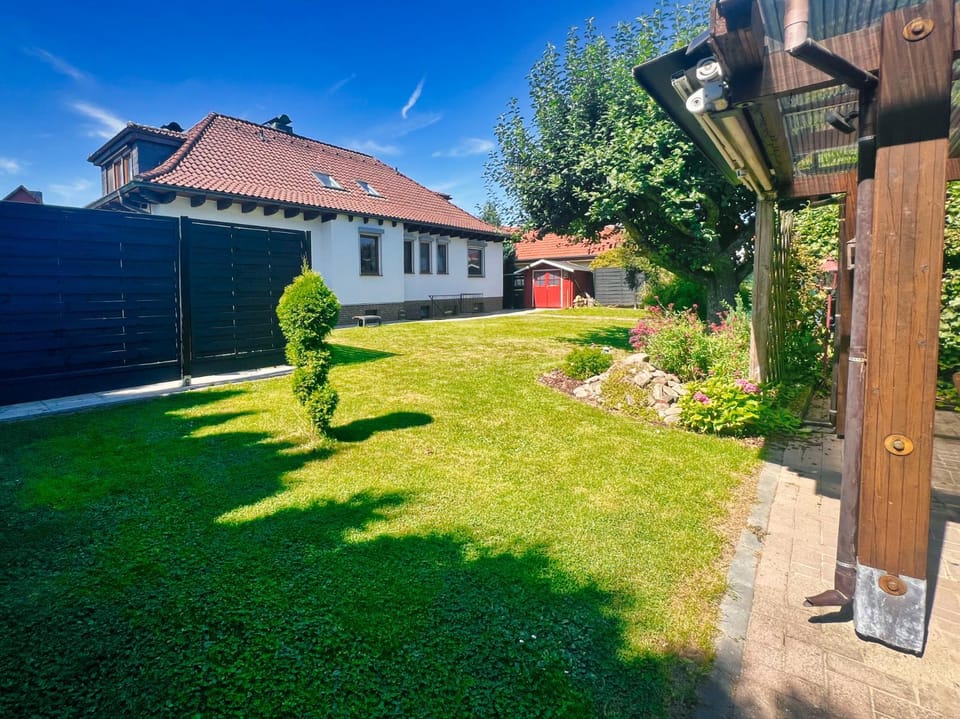 Property building, Garden, Garden view