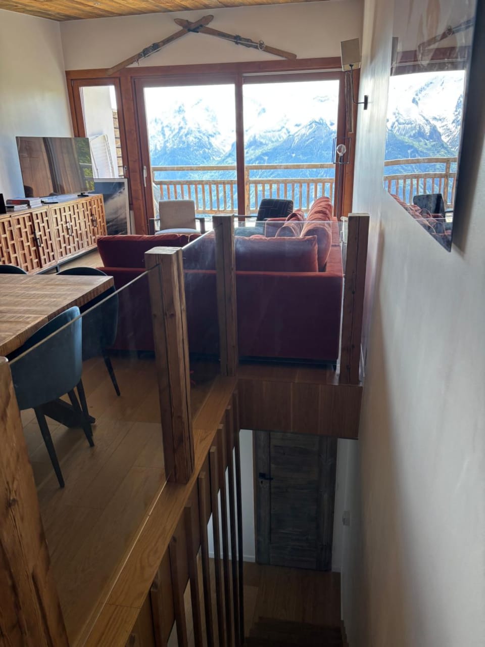 The Mountain View Apartment in Huez