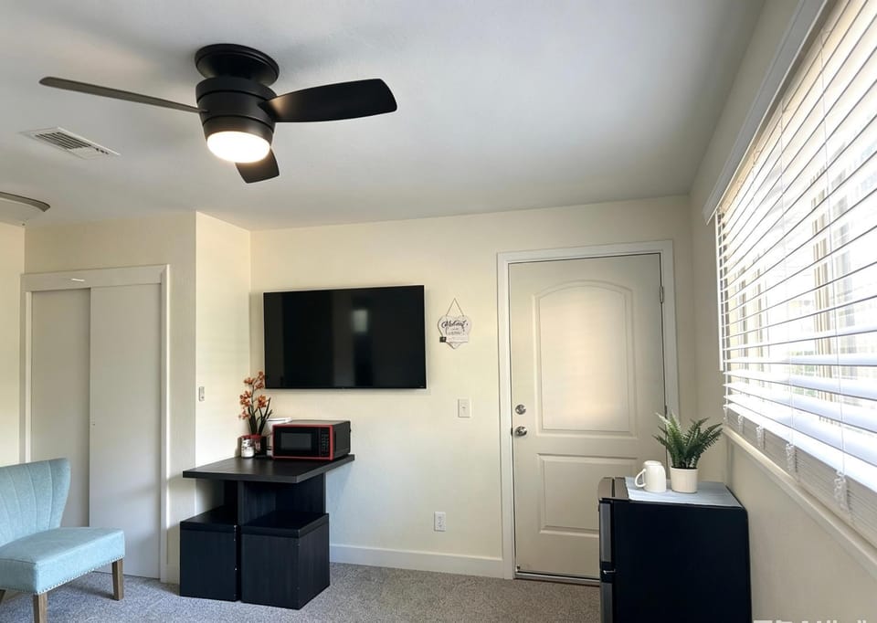 Downtown Private Master Suite House in Sacramento