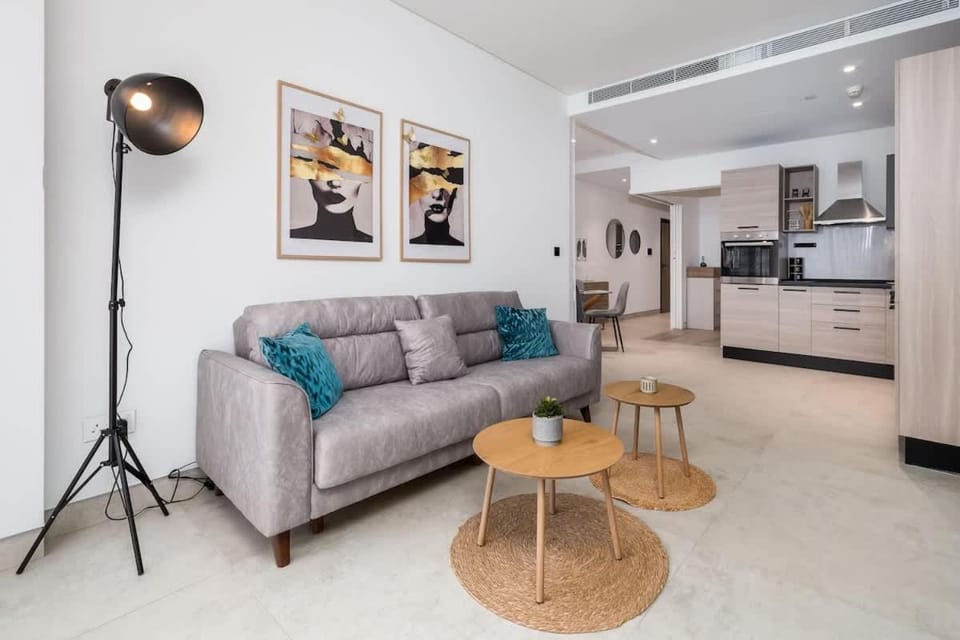 The Shoreline Residence Luxury Seaview Apartment by PMI Malta Apartment in Malta