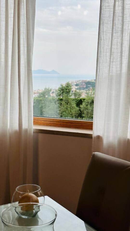 Villa Nespola - ampi spazi e vista mozzafiato Apartment in Gaeta