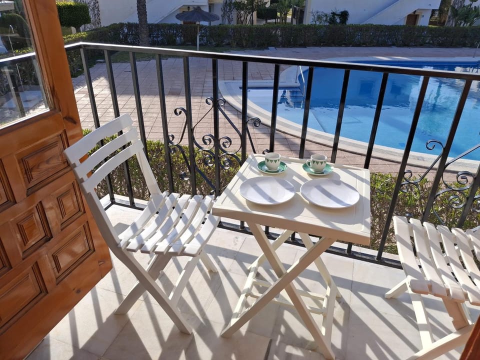 Balcony/Terrace, Pool view