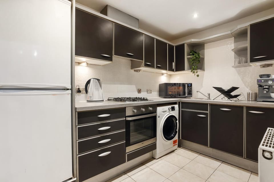 Premium Luxe 1 Bedroom Canary Apartment Apartment in London