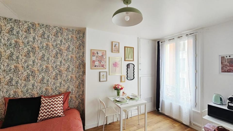 Cozy little Parisian nest, perfect for 2 people Apartment in Paris