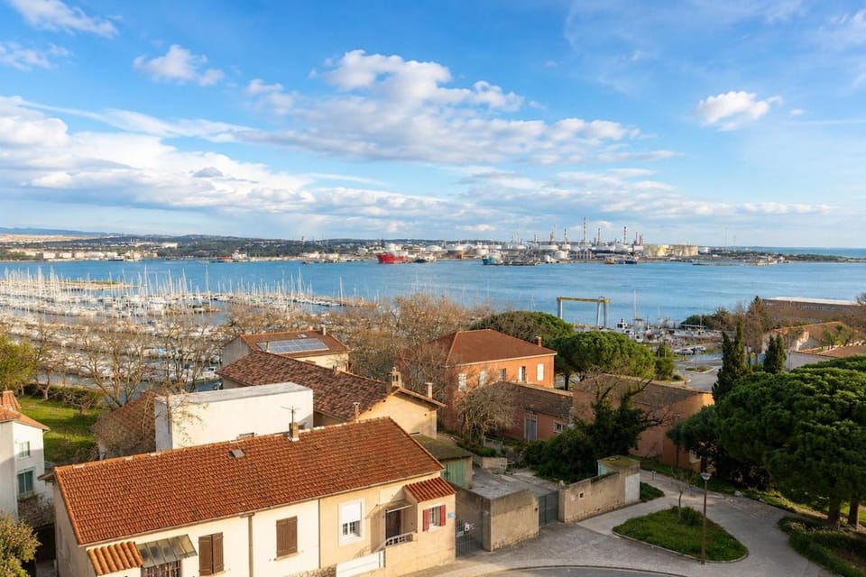 "LE PANORAMIQUE" en plein centre Apartment in Provence-Alpes-Côte d'Azur