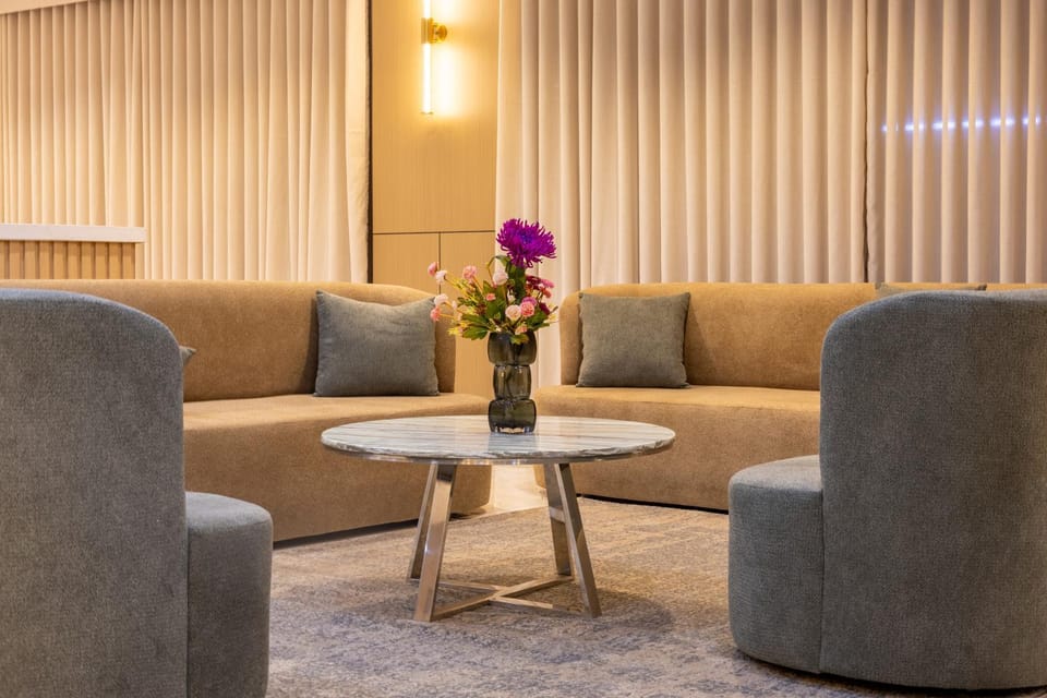Lobby or reception, Seating area