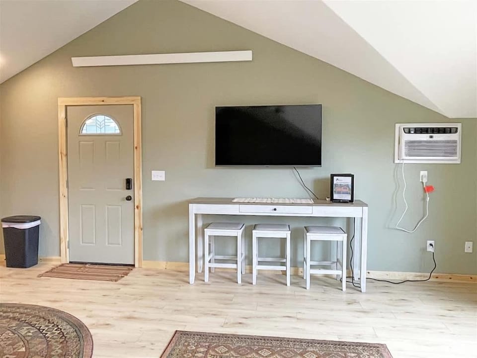 Lariat Bunkhouse House in West Pennington