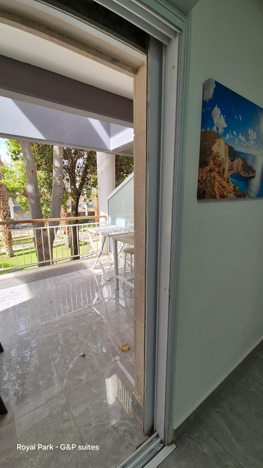 Royal Park 3&6 swimming Pool - by G&P suites Apartment in Eilat