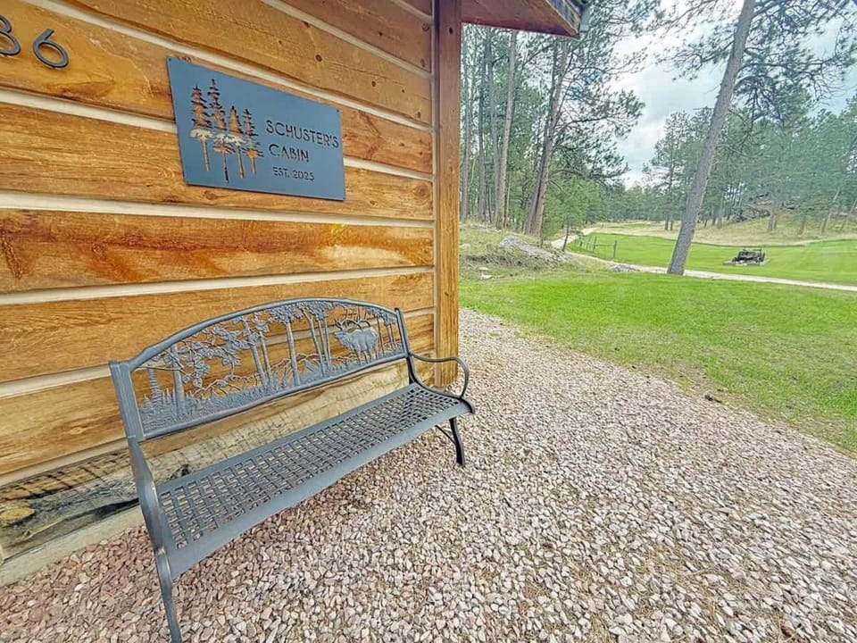 Schuster's Cabin Cabin in Custer