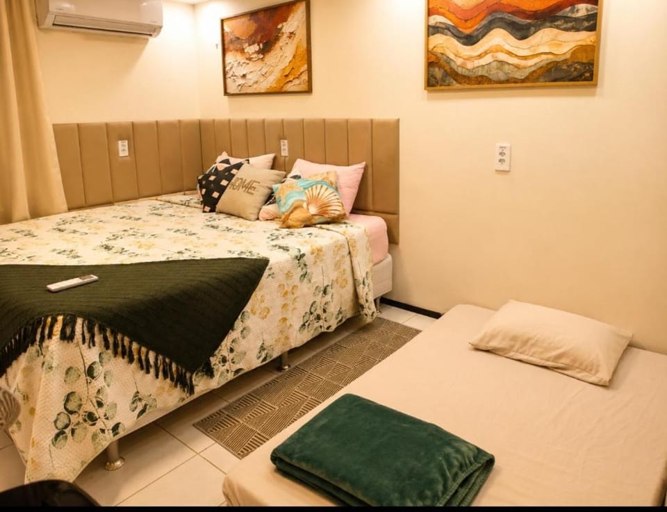 Quarto triplo em Petrópolis Apartment hotel in Natal