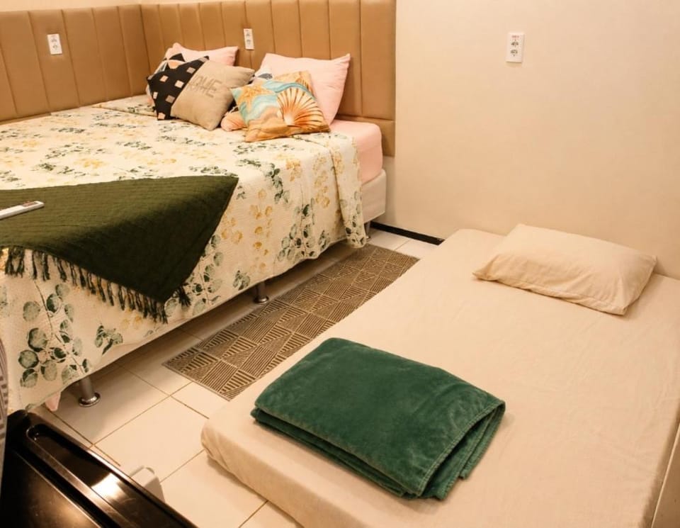 Quarto triplo em Petrópolis Apartment hotel in Natal