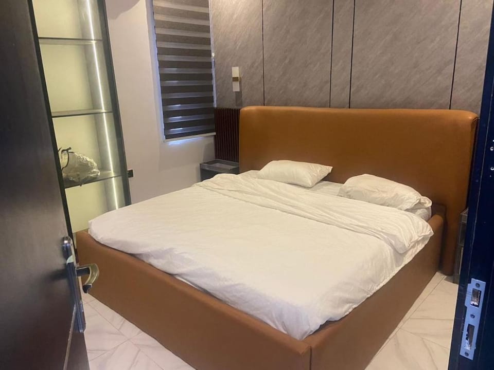 Self Compound Detached Cozy 3BR Osapa, Lekki House in Lagos, Nigeria