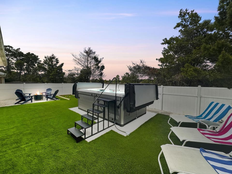 Marlin - 3 Min To Beach - Swim Spa - Fire Pit - Games House in Sunnyside