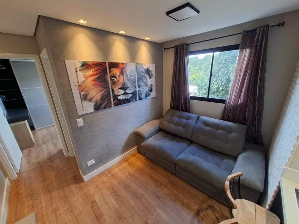 Apartamento inteiro - Confortável e ótima localização Apartment in Curitiba