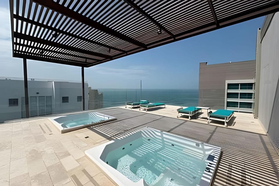 Bird's eye view, Swimming pool