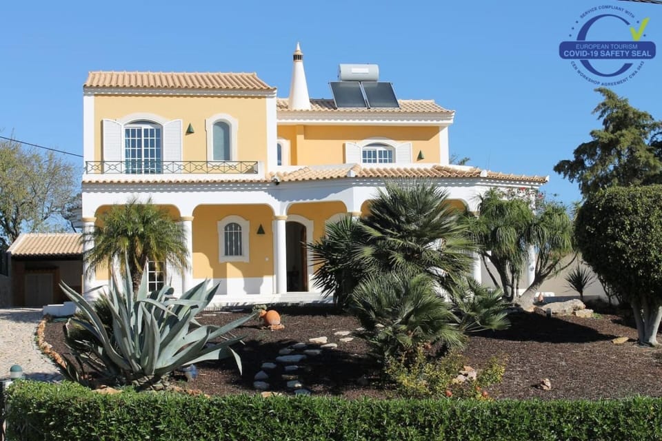 Villa Coelho by Trip2Portugal Villa in Olhão