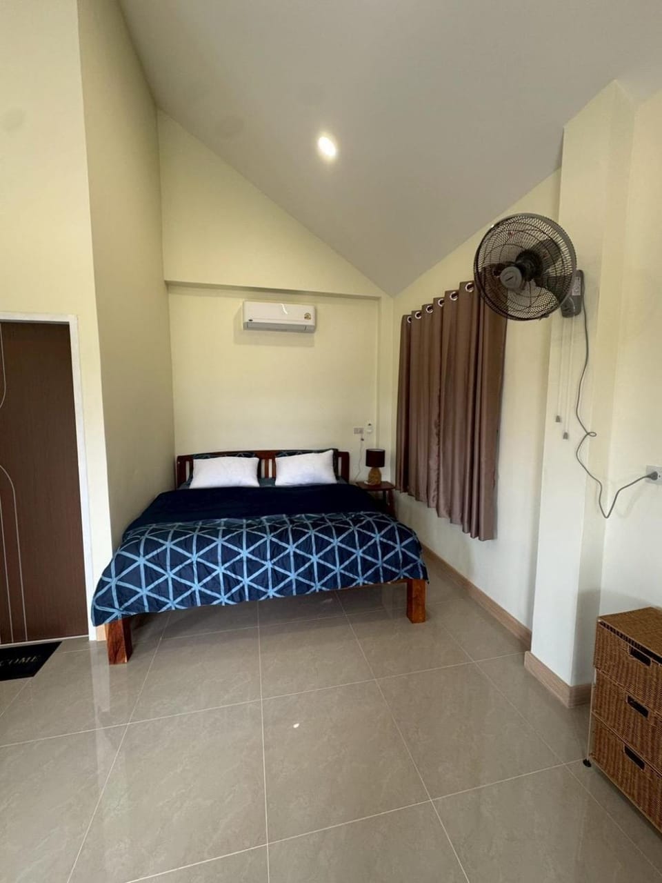 Cozy 1BR Home with terrace in a Quiet & Central Location House in Ban Tai
