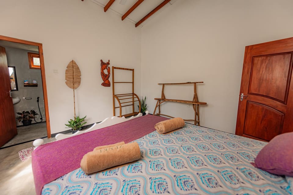 Zenki House Yoga & Stay Bed and Breakfast in Ahangama