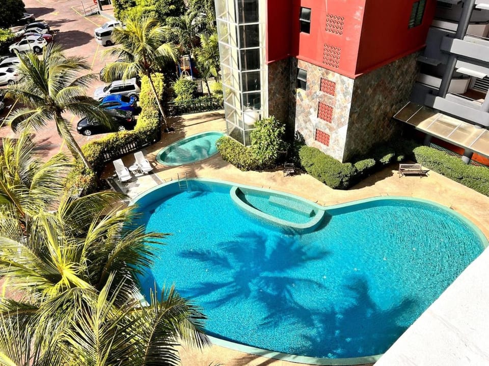 Cathouse-Roamia Retreat-Spacious & Cozy 3 BHK Family Home - Sleeps 8 Apartment in Kedah