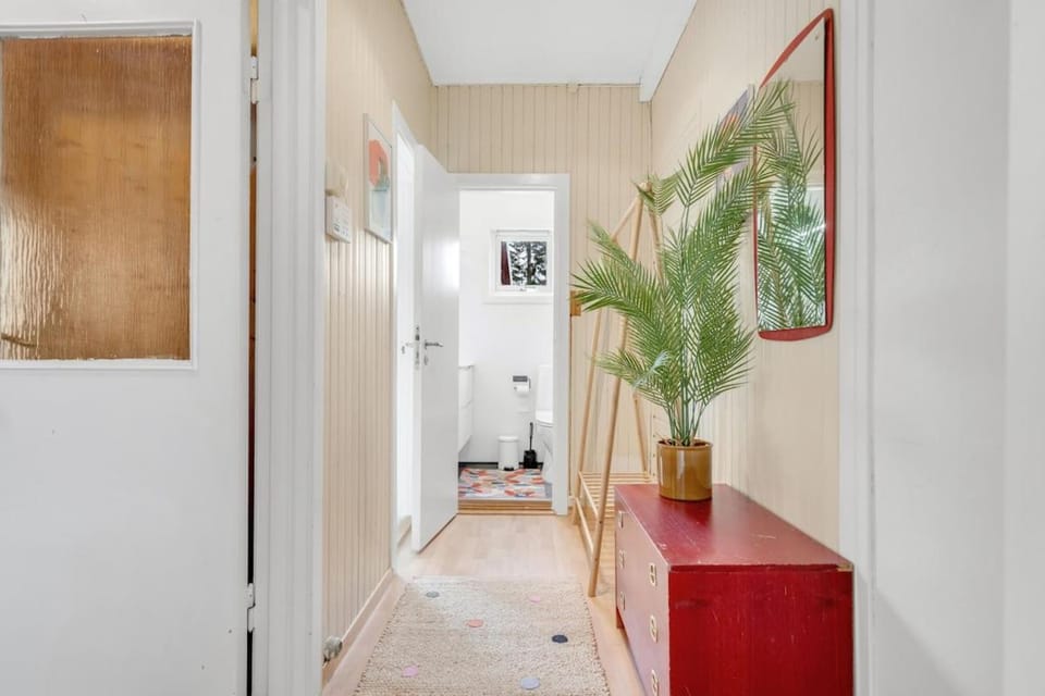 Family, Cozy House & Free Parking Apartment in Tromso
