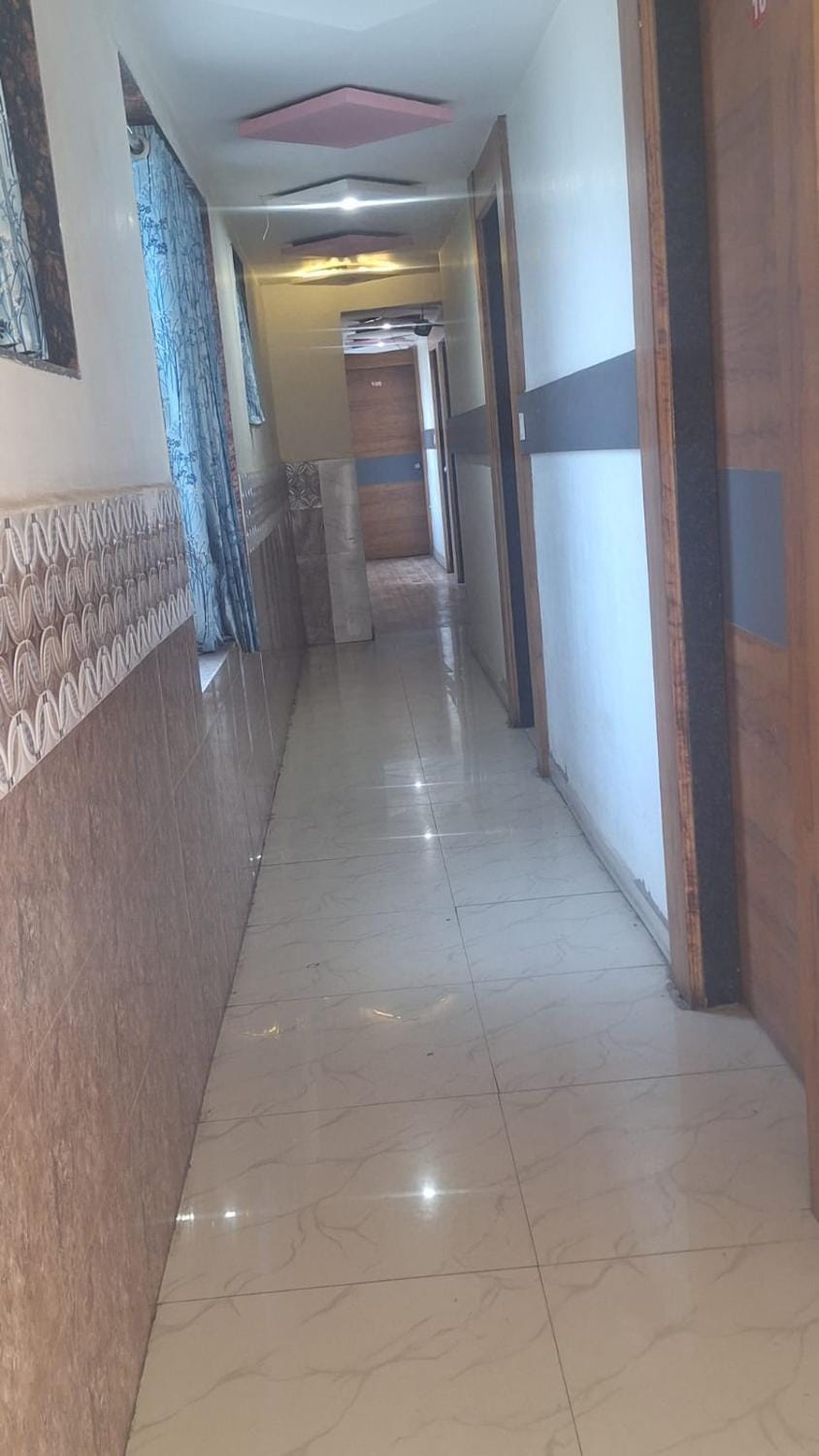 Hotel express inn Capsule hotel in Ahmedabad