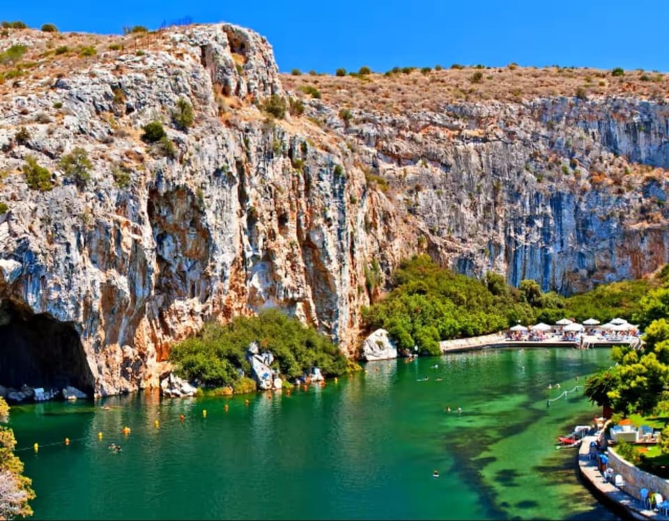 Vouliagmeni Square Residence Elegant Riviera Stay Apartment in Vouliagmeni