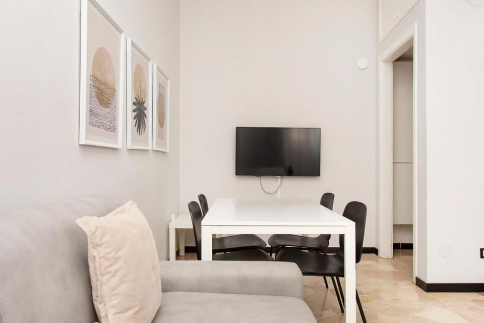 TV and multimedia, Dining area