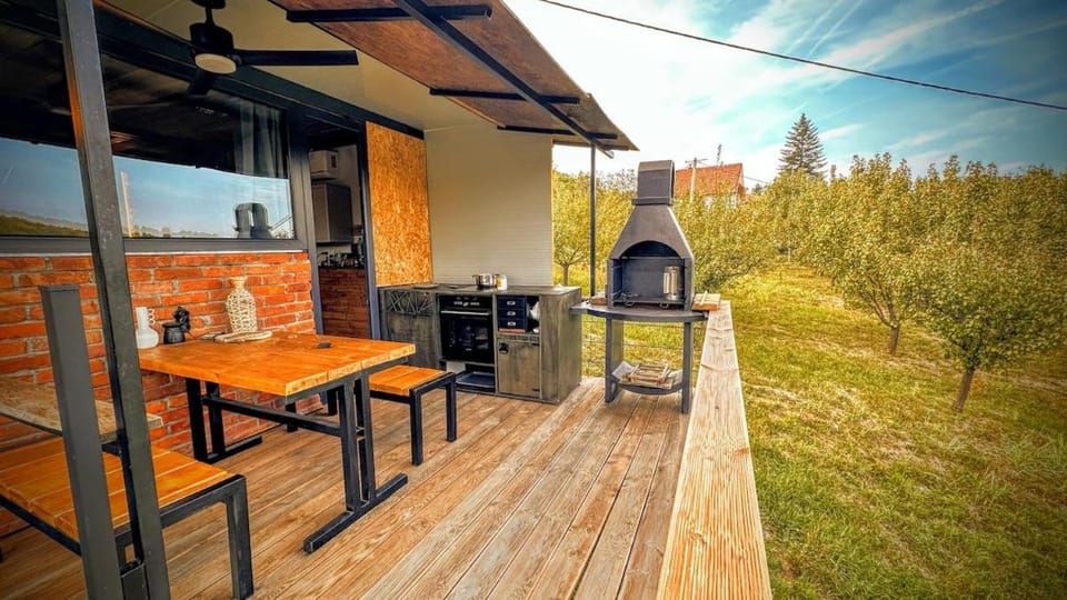 Stammhaus Cabin - Fruška Gora Views, Near Novi Sad Cabin in Novi Sad