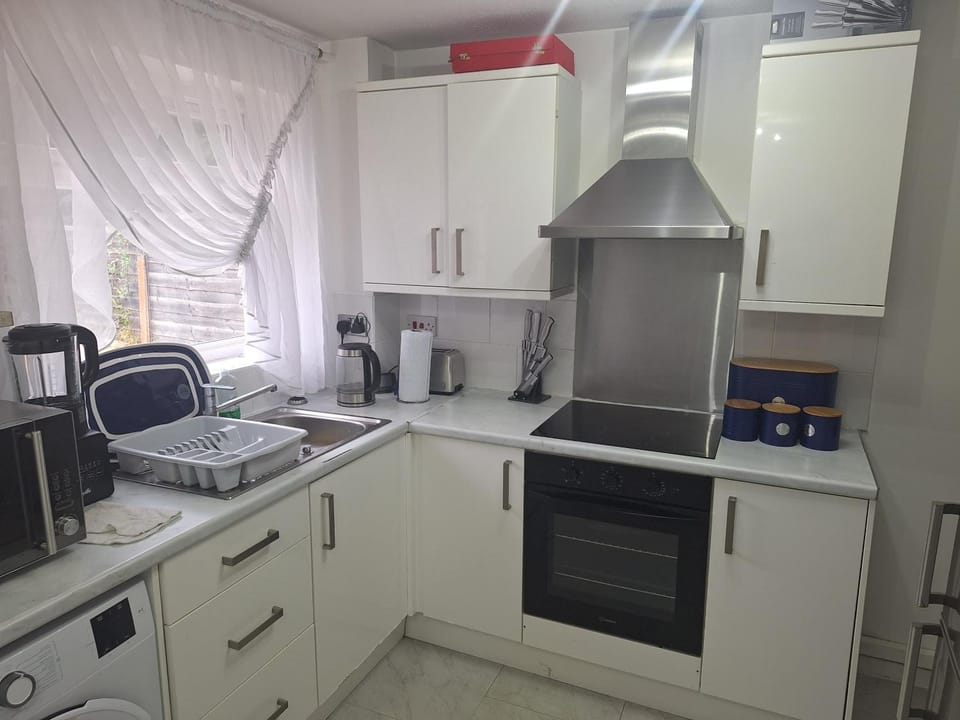 EvaPam Residential Suite Apartment in Salford