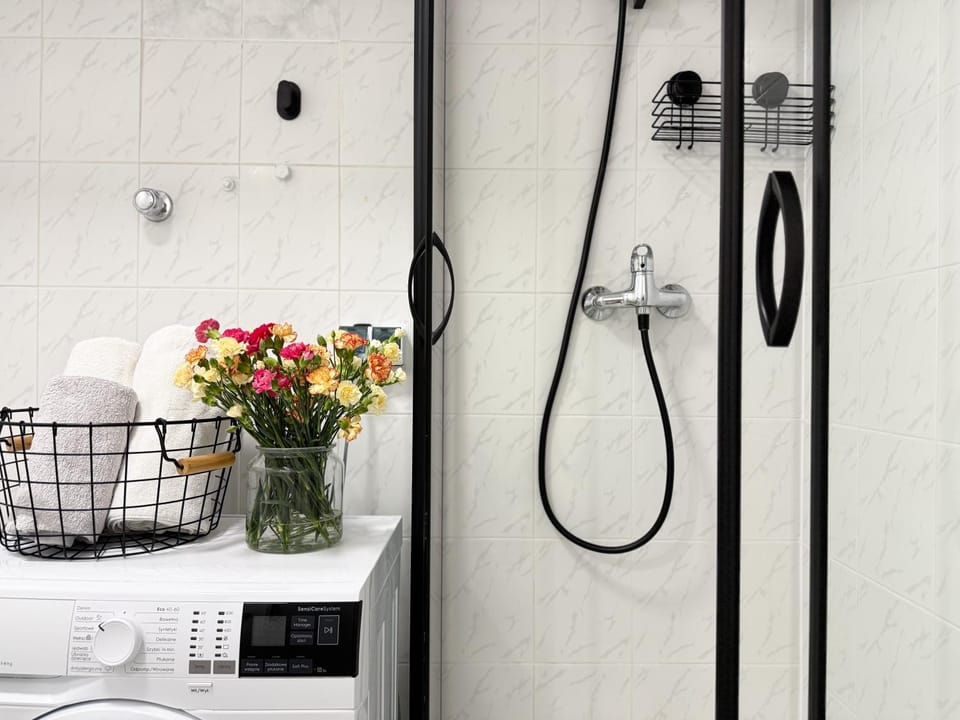 Shower, washing machine