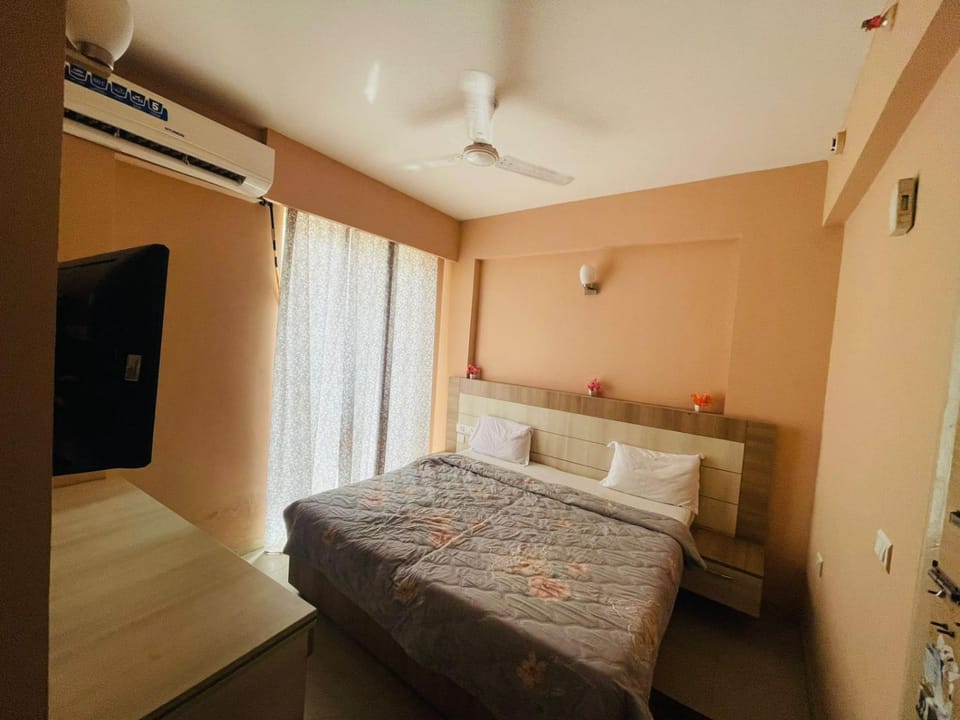 Hotel Madhav Vrindavan at omaxe Apartment in Uttar Pradesh