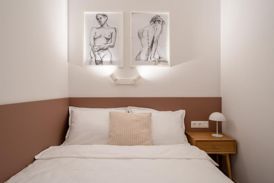 Bed, Decorative detail, Bedroom
