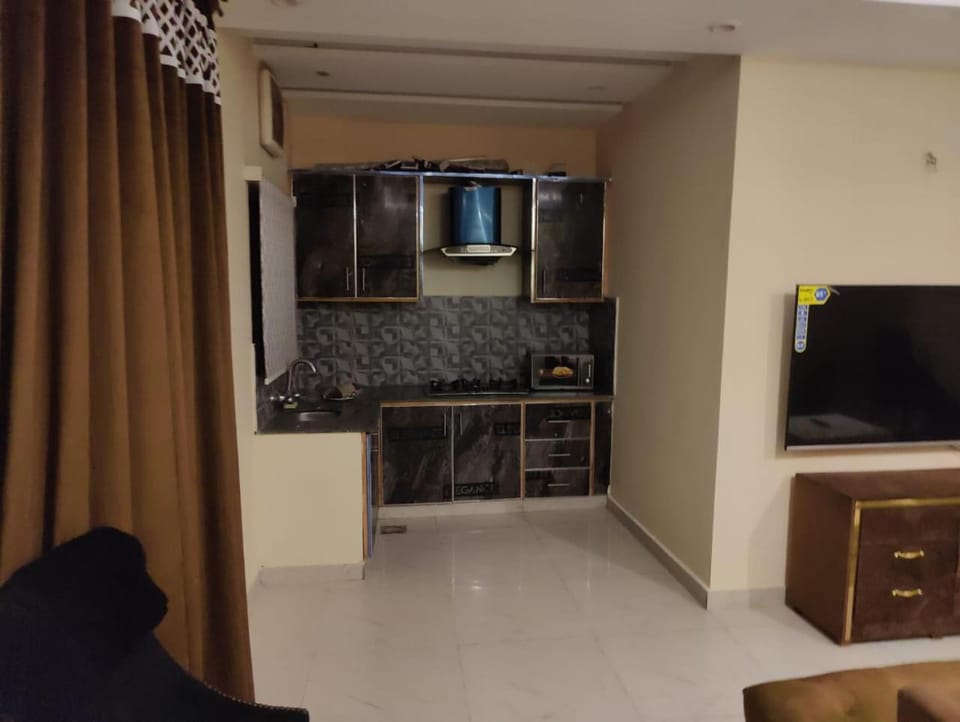 Lexus Stays Apartment in Lahore