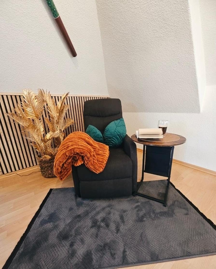 - LUXUS-OASE - Massagesessel, Wasserblick & Sky TV Apartment in Uelzen
