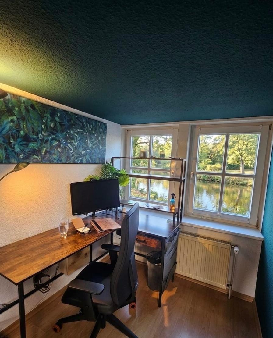 - LUXUS-OASE - Massagesessel, Wasserblick & Sky TV Apartment in Uelzen