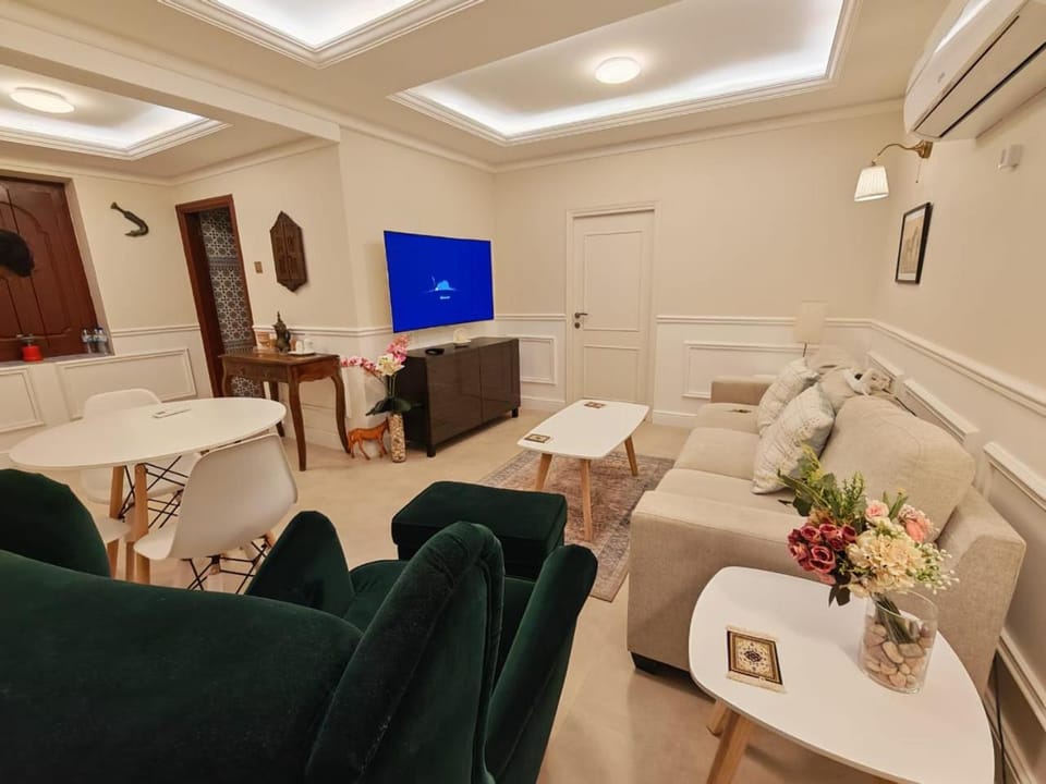 TV and multimedia, Dining area, air conditioner