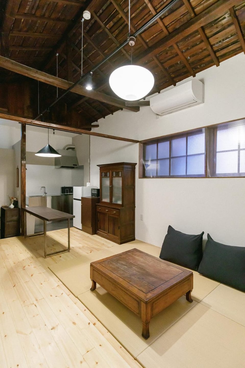 Parking for 2 cars-Osaka Castle & Kyoto good access and modern old house for rent House in Shizuoka Prefecture