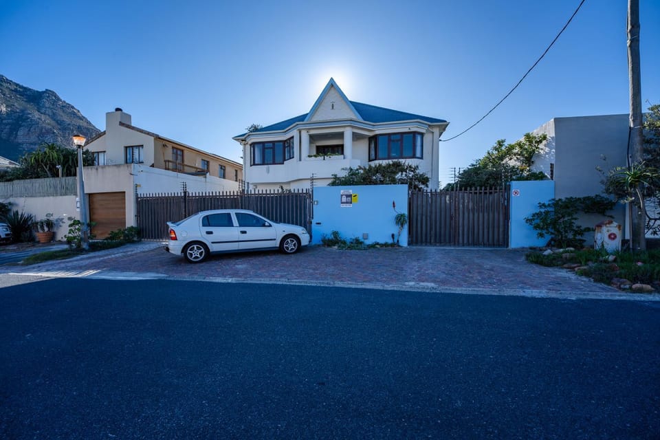 Property building, Street view