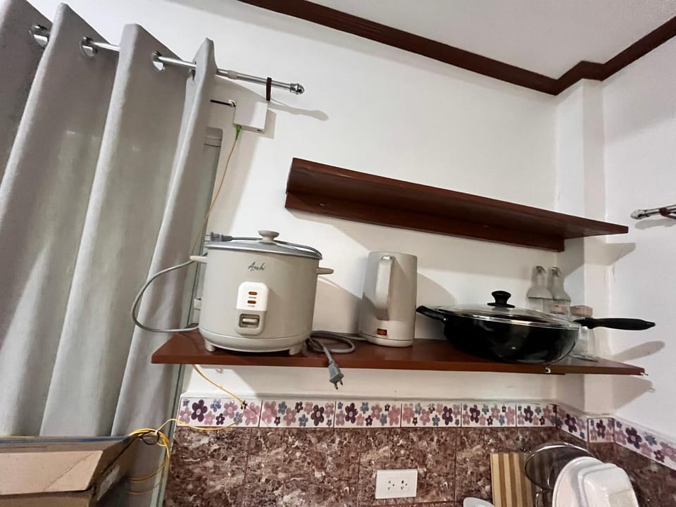 Surfers House Near the beach W kitchen Balcony fast wifi Apartment in General Luna