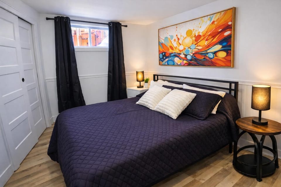 Spacious 2BR in Vieux Limoilou 10 min Old Quebec Apartment in Quebec City